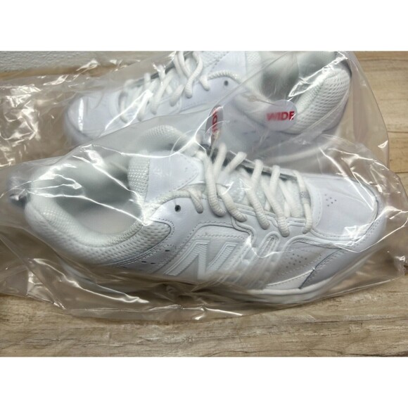 2018 New Balance 409 White Womens Athletic Sneakers Size 7.5 D Wide NOS - Picture 4 of 8